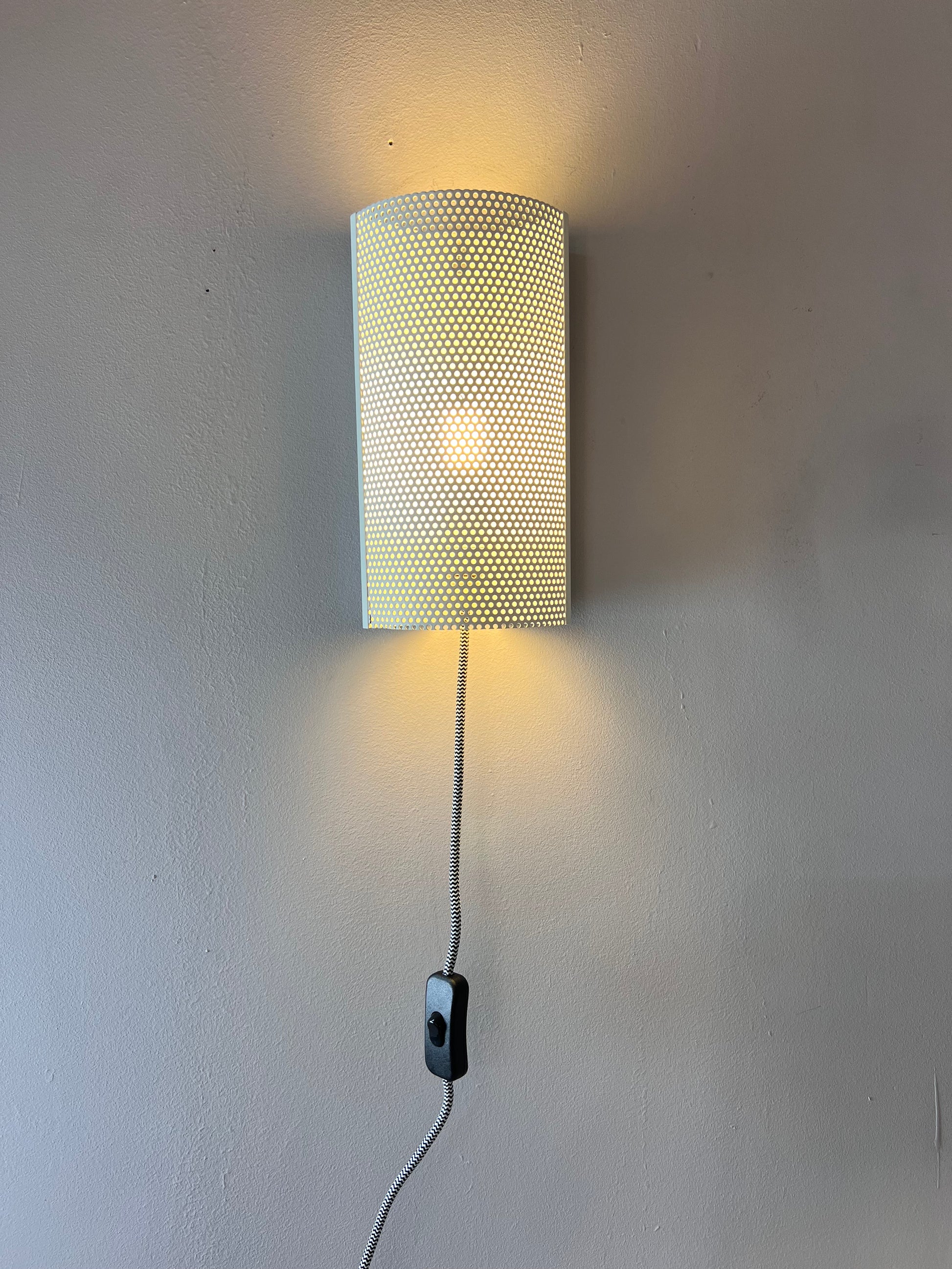 Wandlampe weiß mit Kabel von David GL Belysning