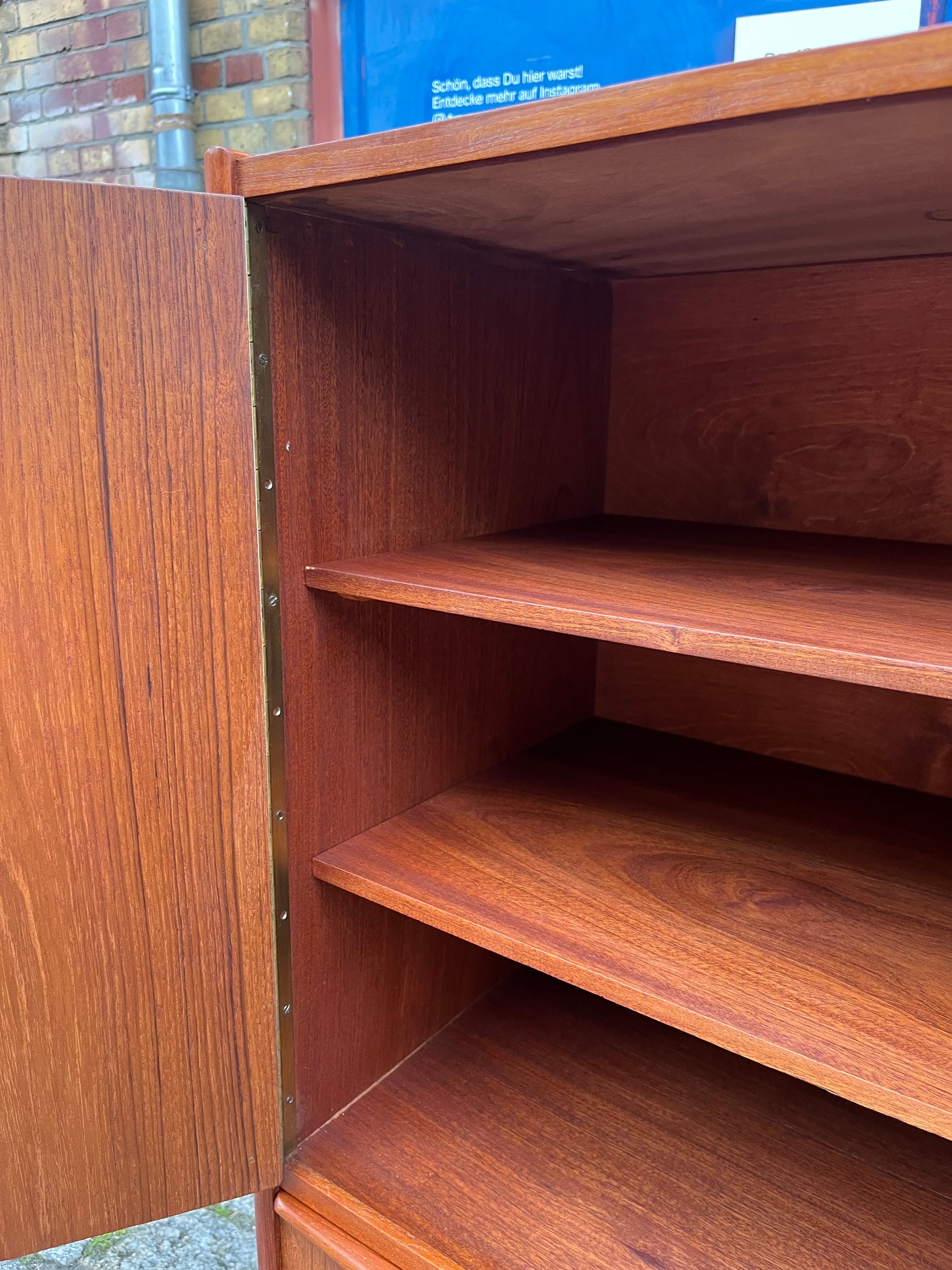 Kommodenschrank Teak mit Schloss aus Dänemark