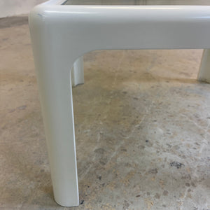 Quadratischer Couchtisch weiß Glas von Peter Ghyczy für Horn Collection