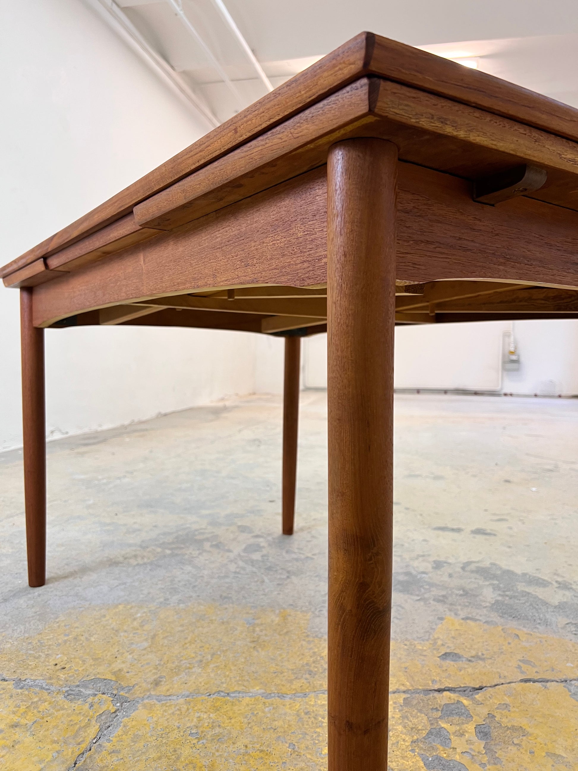 Ausziehbarer Esstisch Teak aus Dänemark