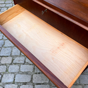 Kommode Teak mit Schloss aus Dänemark