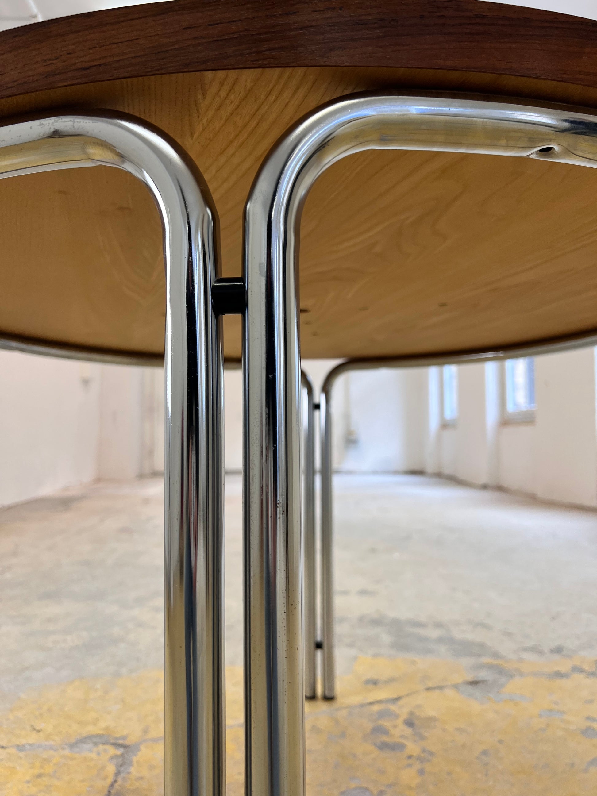 Runder Esstisch Palisander & Chrom