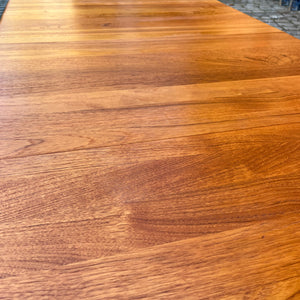 Ausziehbarer Esstisch Teak mit integriertem Fach für Platten