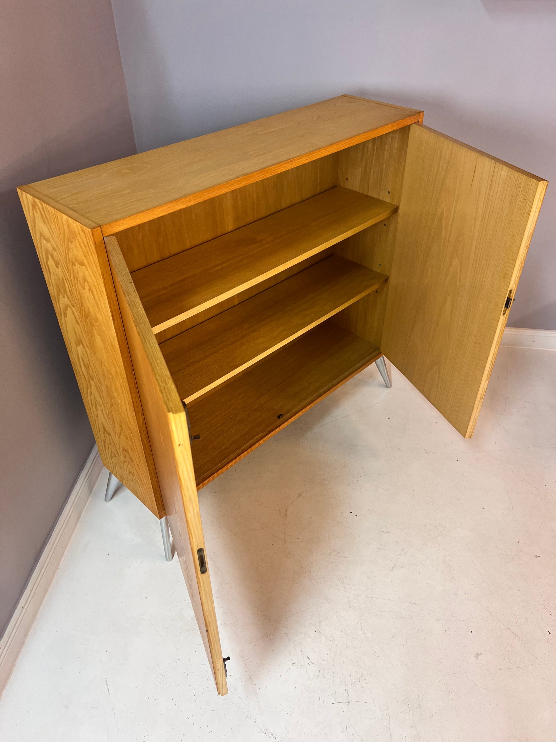 Schrank Typ 605 Esche von Hellerau