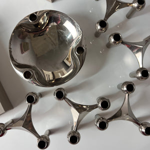 Set: 5 Kerzenständer und 1 Schale mit 3 Packungen Kerzen von Stoff & Nagel