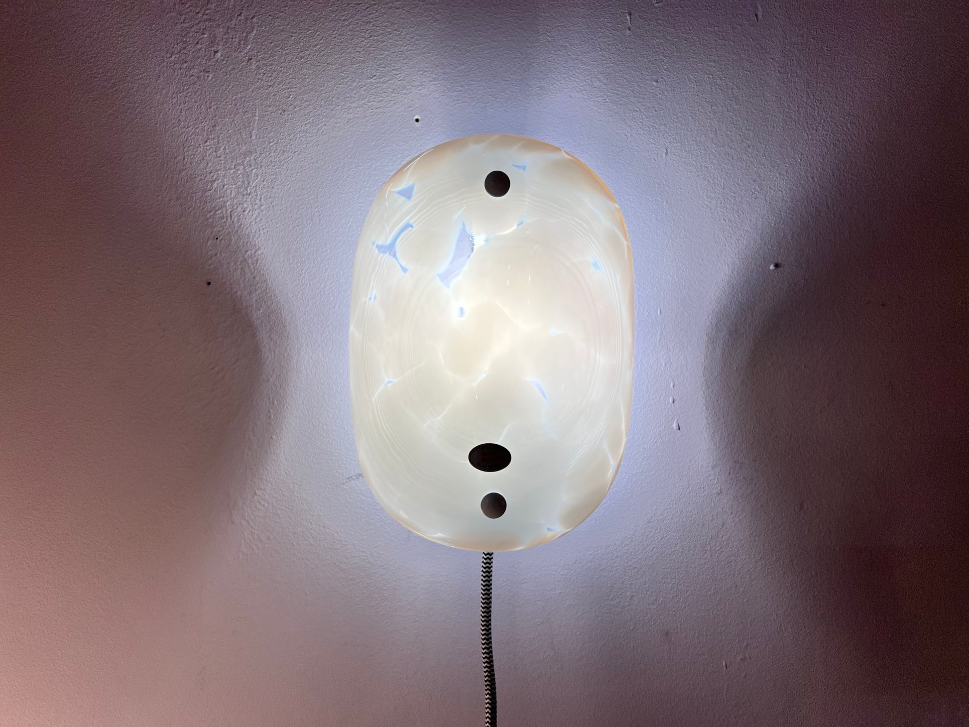 Wandlampe weiß Glas von EL Light aus Dänemark