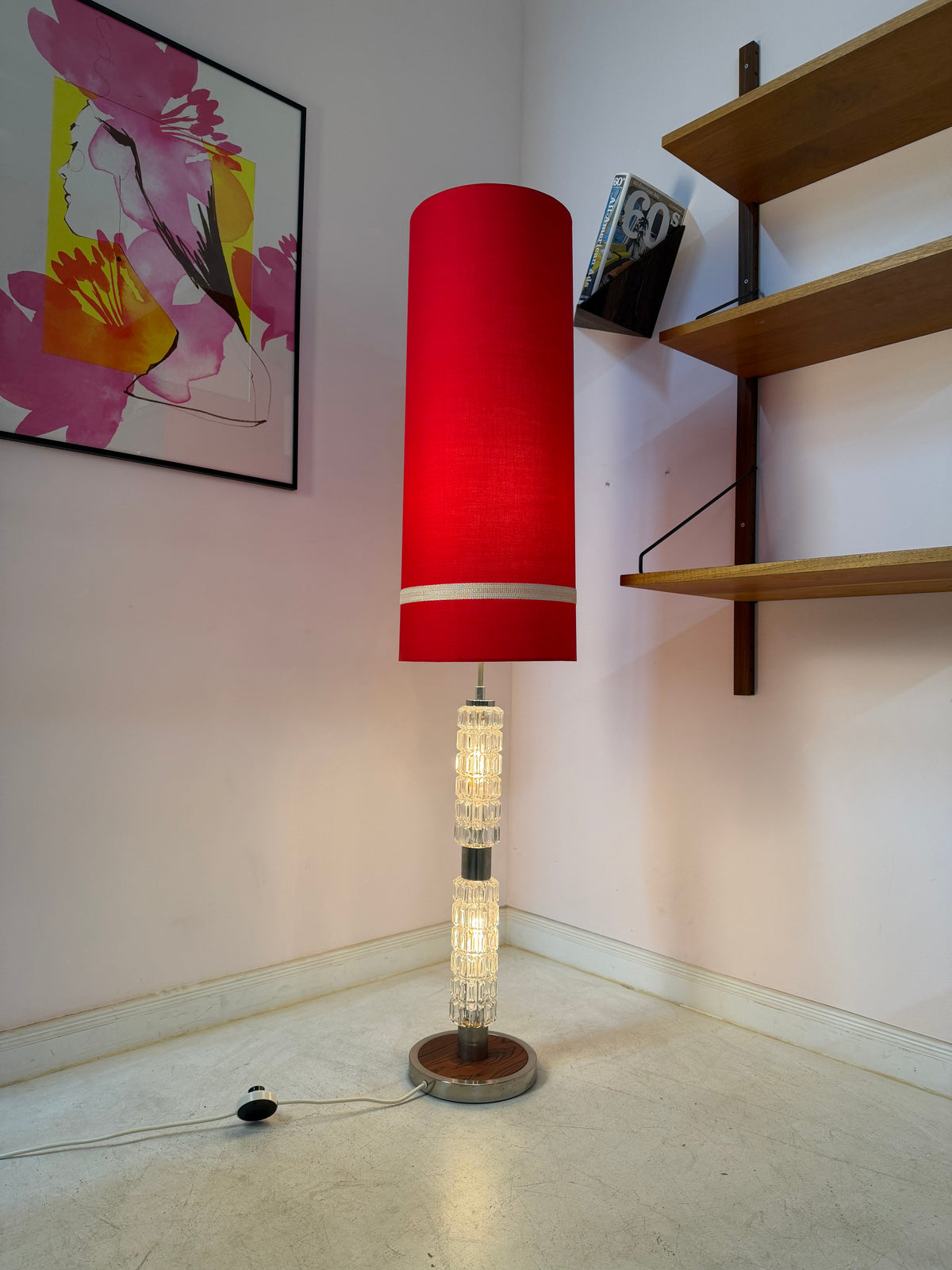Stehlampe rot Glas Chrom von Fischer Leuchten