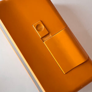 Wecker Comfortchron orange mit Klappzahlen von KRUPS