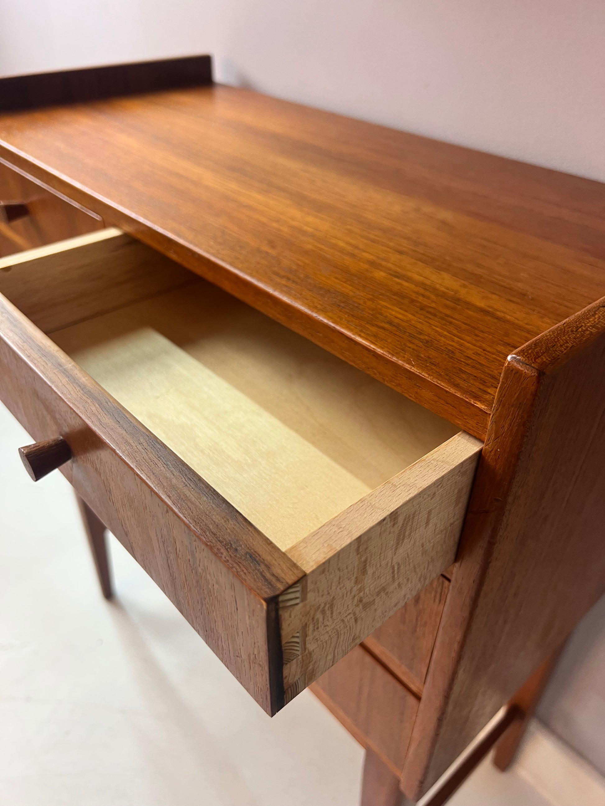 Set: Kommode mit Spiegel Teak