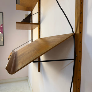 Wandregal Royal System Teak mit Lampe von Poul Cadovius