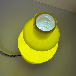 Tischlampe sonnengelb Opalglas