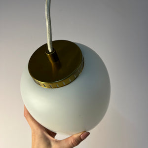Hängelampe Kina Opalglas Messing von Bent Karlby für Lyfa