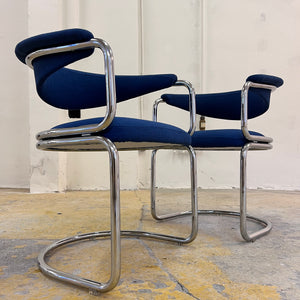 Freischwinger blau Chrom neu gepolstert