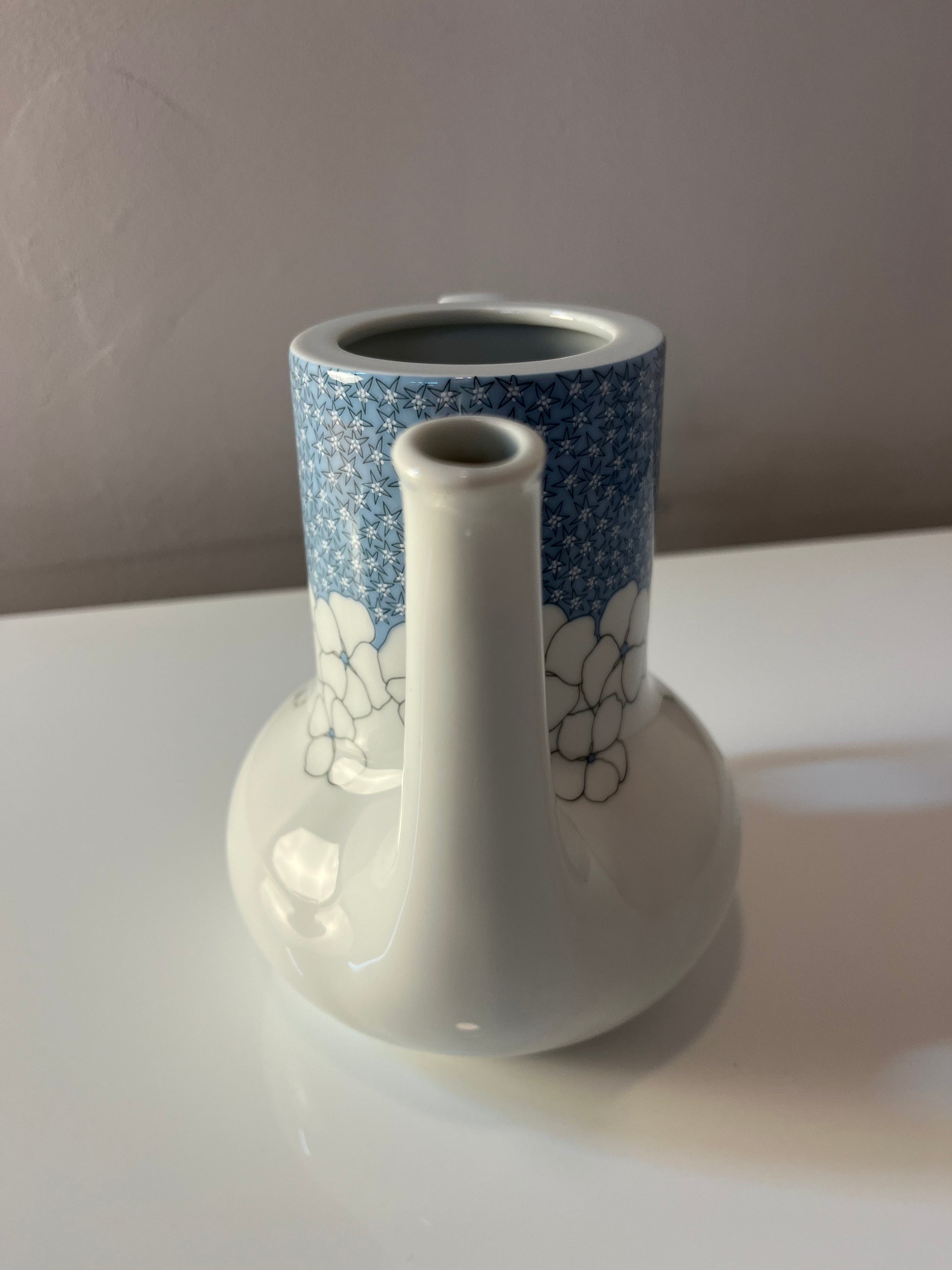 Kaffeekanne Kiruna Garden weiß blau von Tapio Wirkkala für Thomas