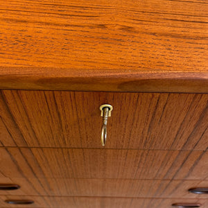 Kommode Teak mit Schloss aus Dänemark