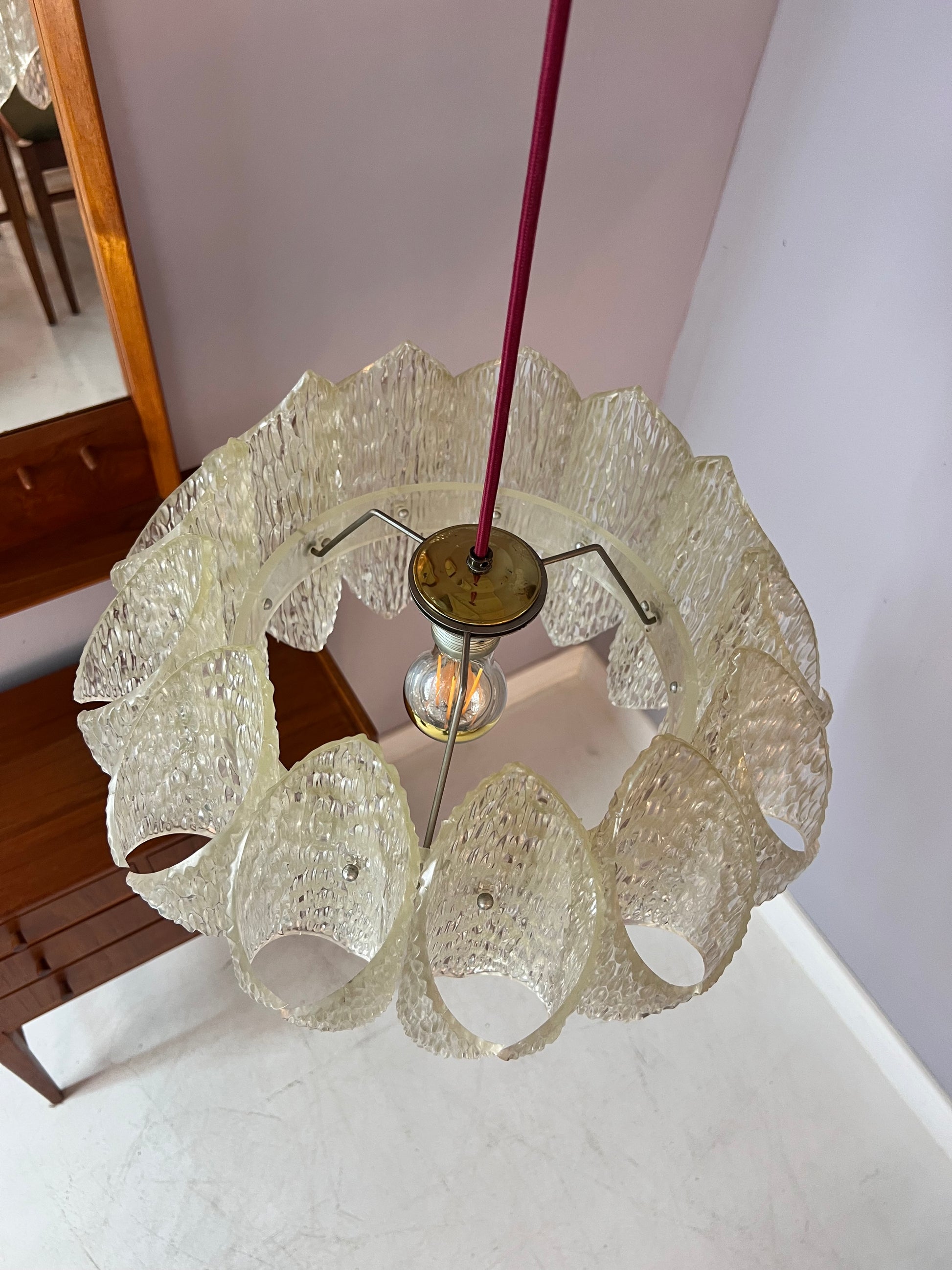 Hängelampe Plexiglas 70er