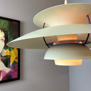 Lamellenlampe PH5 weiß von Poul Henningsen für Louis Poulsen