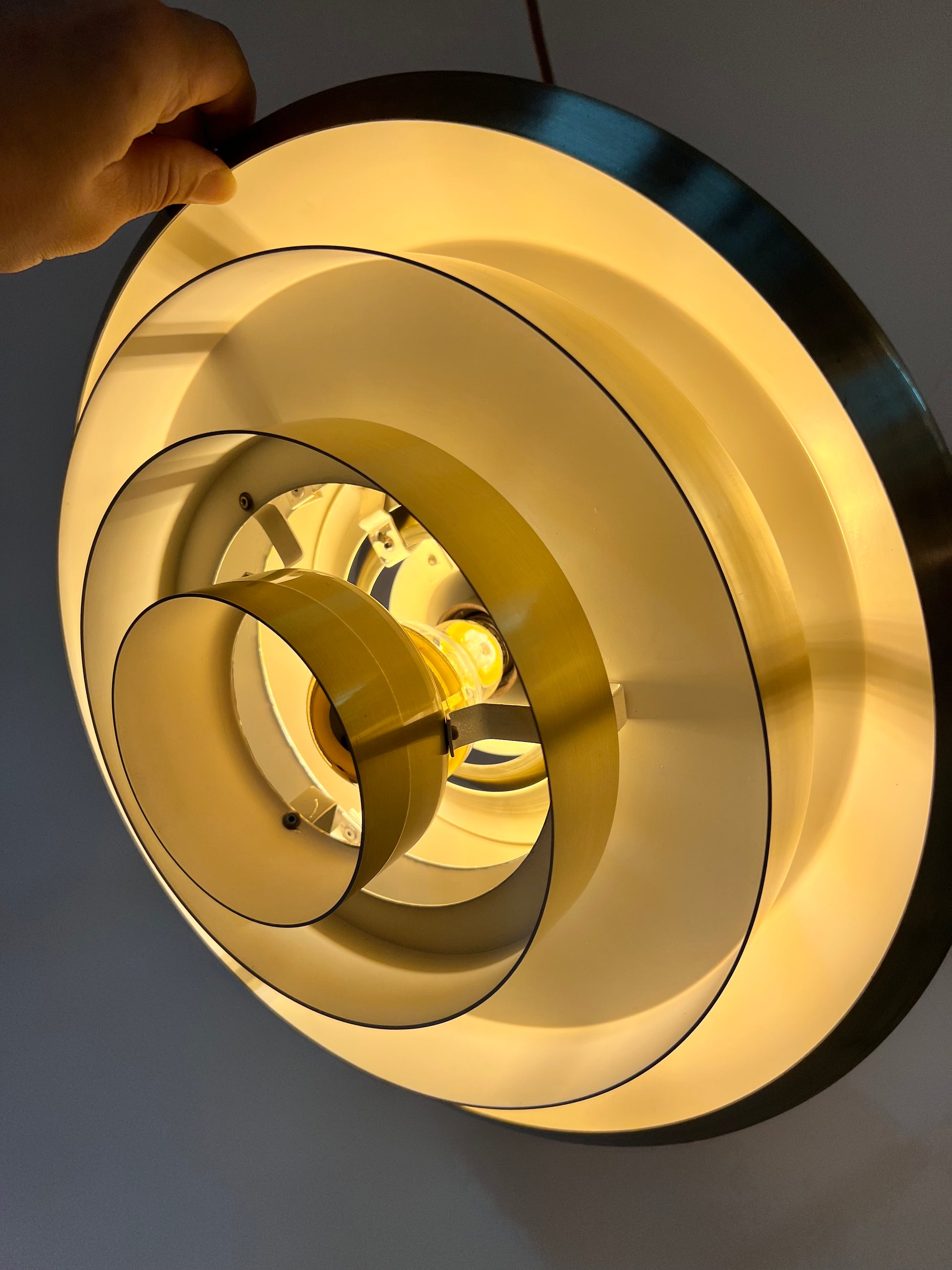 Lamellenlampe gold aus Dänemark