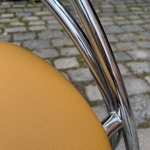 Freischwinger senfgelb neu gepolster Leder Chrom
