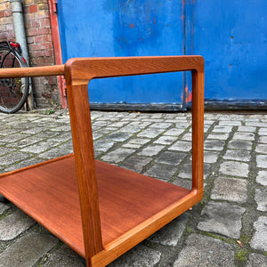 Couchtisch Teak mit Rollen von Korup