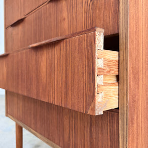 Kommode Teak mit Schloss aus Dänemark