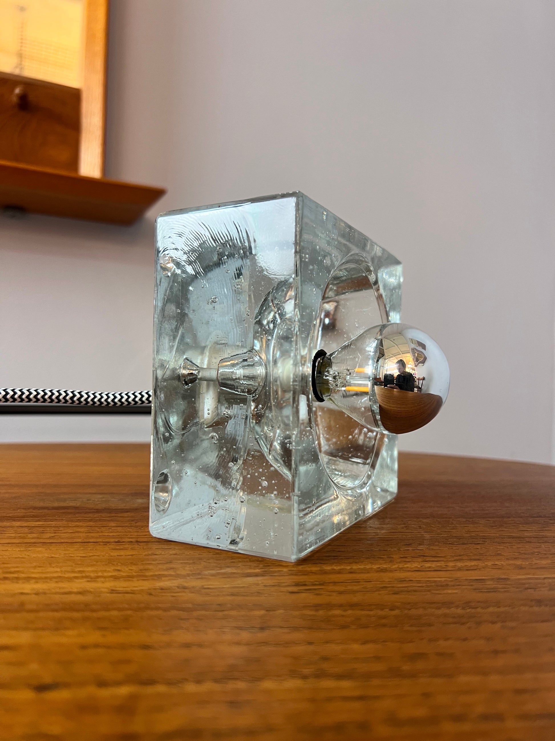 Wandlampe „Ice Cube“ von Wila München