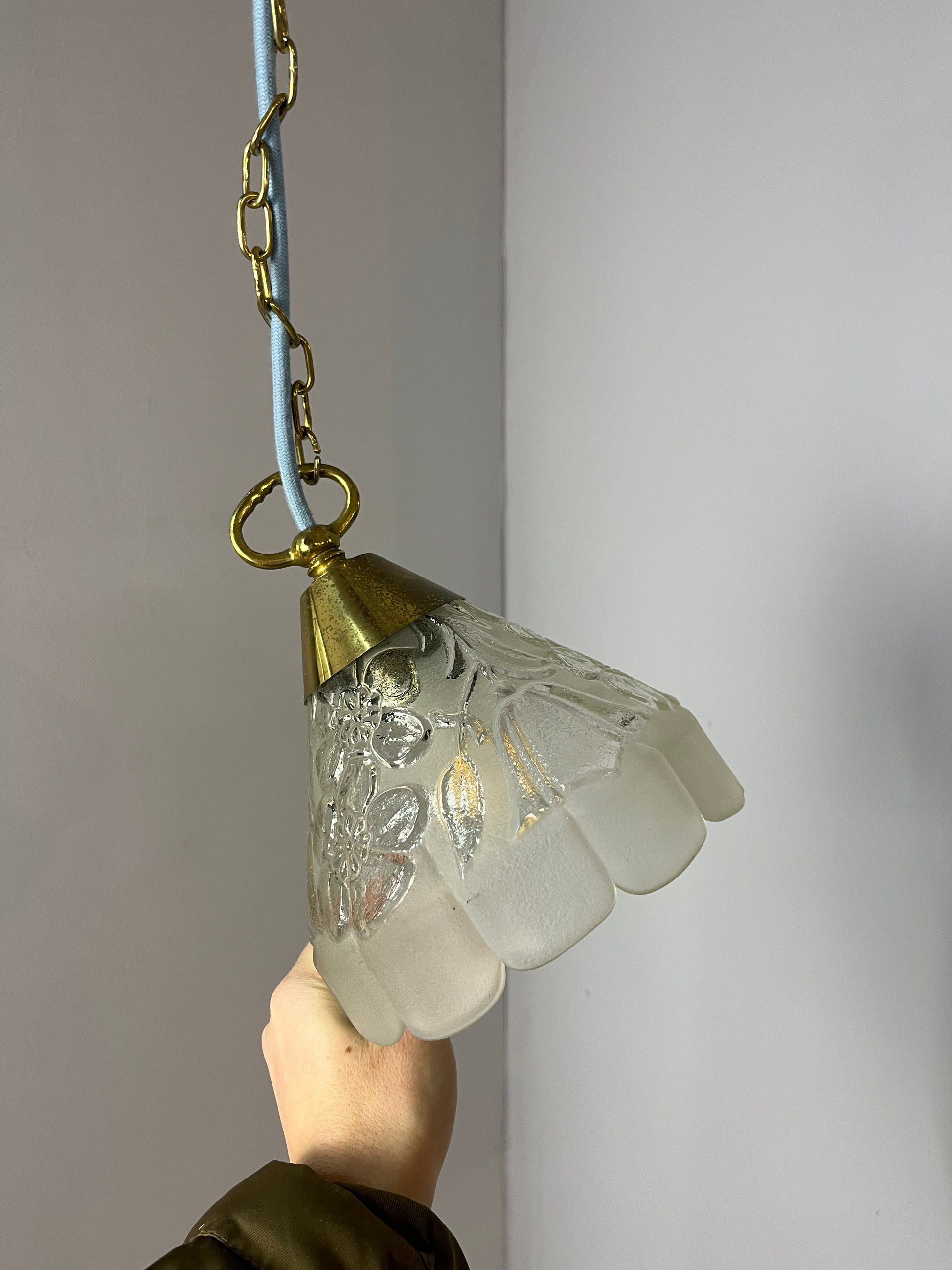 Hängelampe Glas Messing mit Kette aus Dänemark