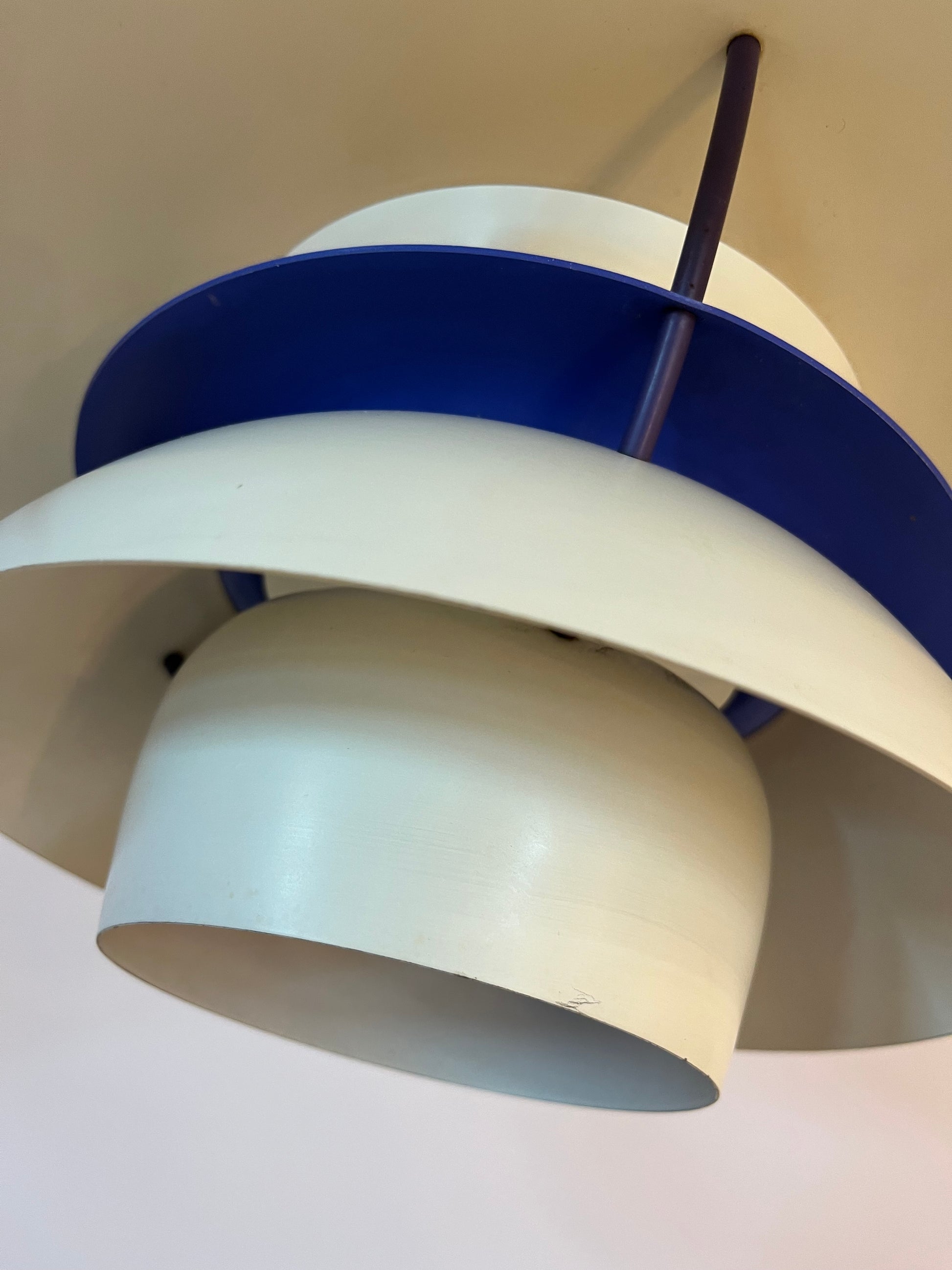 Lamellenlampe PH5 weiß von Poul Henningsen für Louis Poulsen