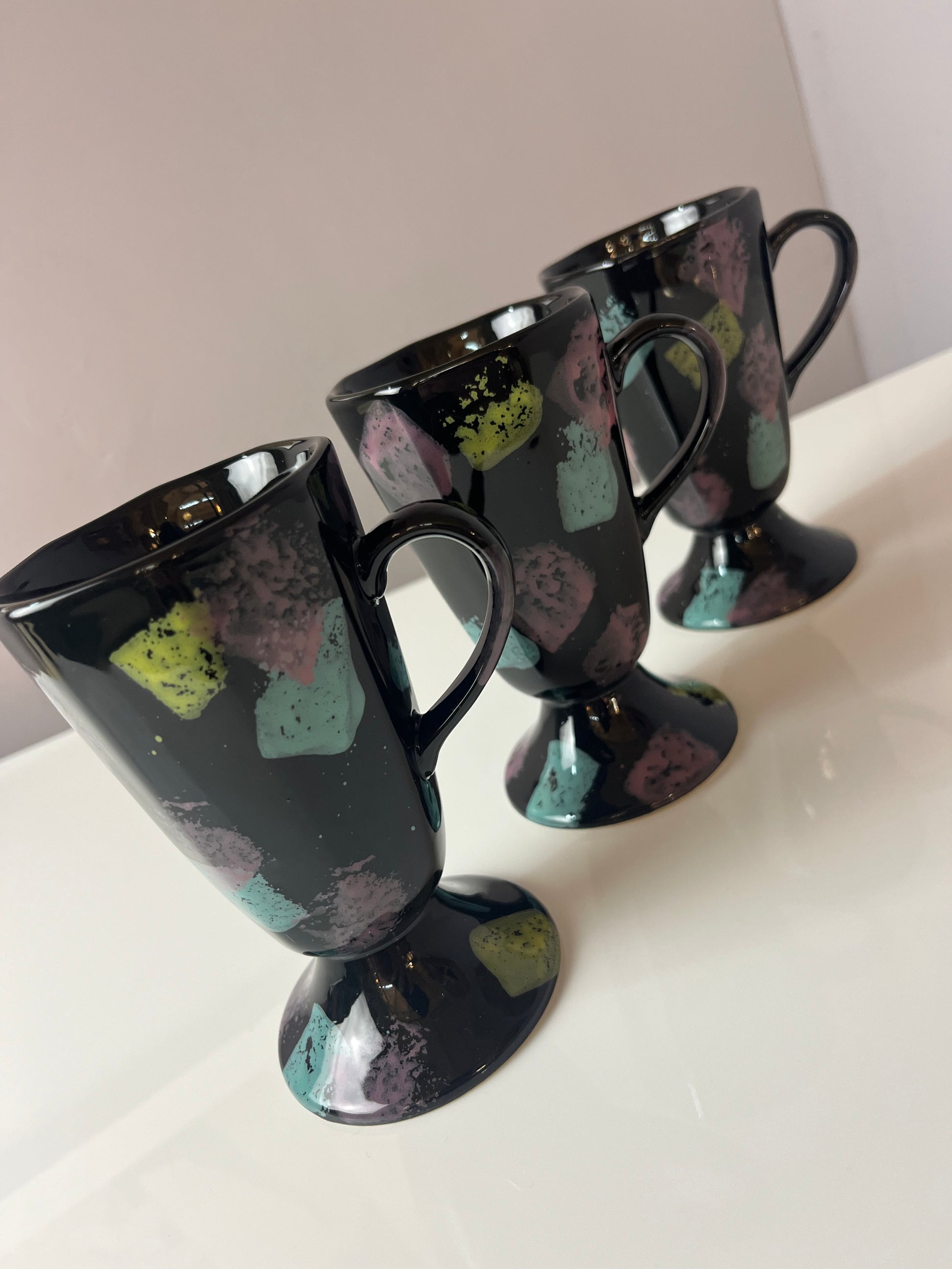Set: 6x Tasse schwarz pastell