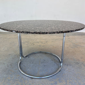 Runder Esstisch Granit Chrom von Giotto Stoppino