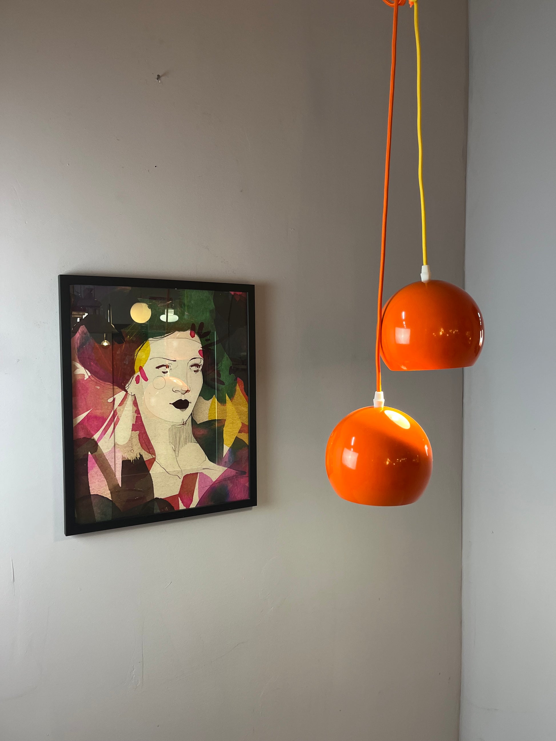 Kugellampe neu lackiert orange aus Dänemark