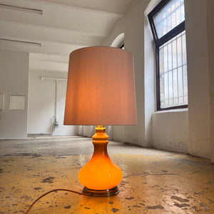 hohe Tischlampe Glas & Seide