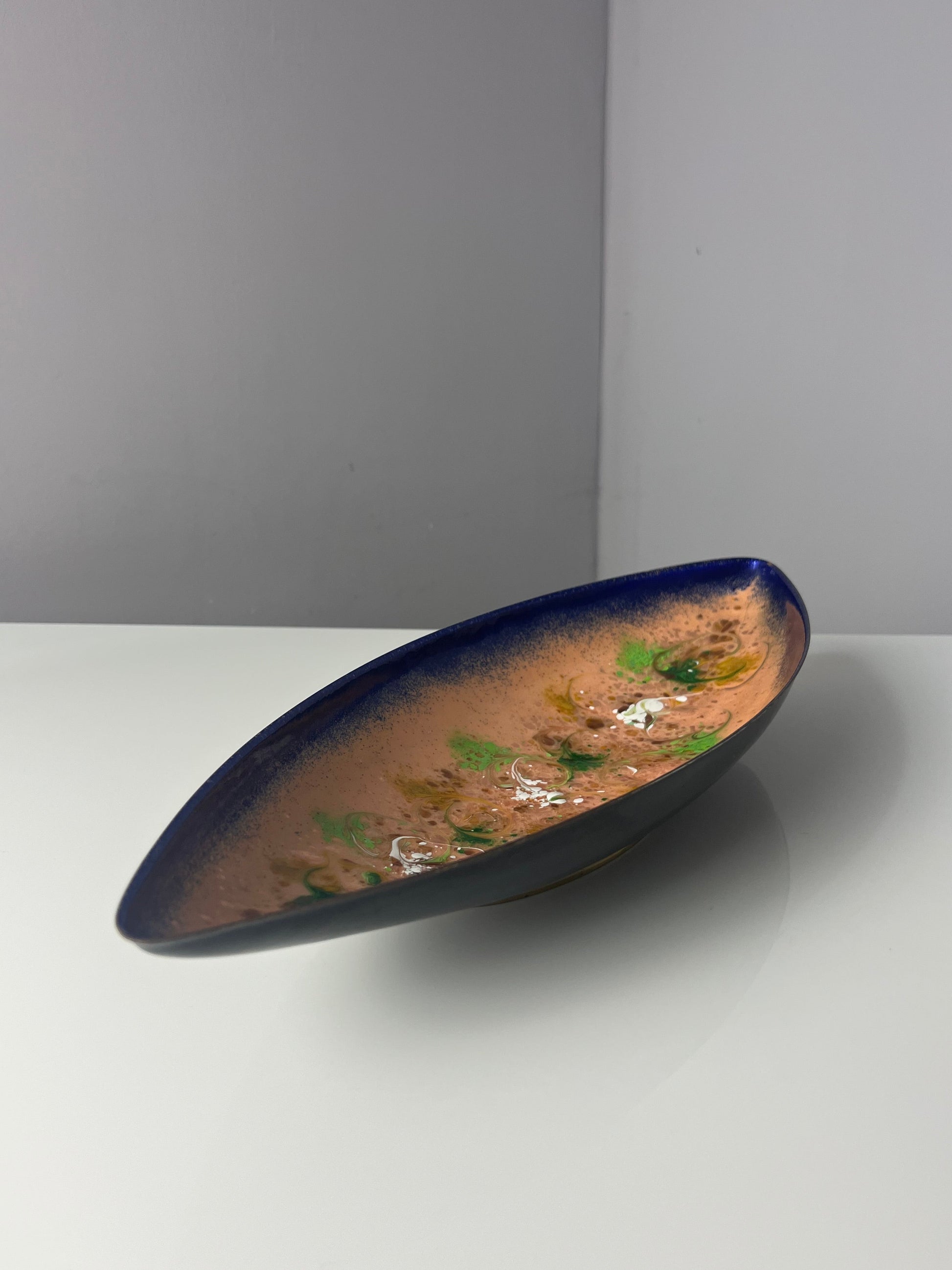 Längliche Schale blau apricot Emaille