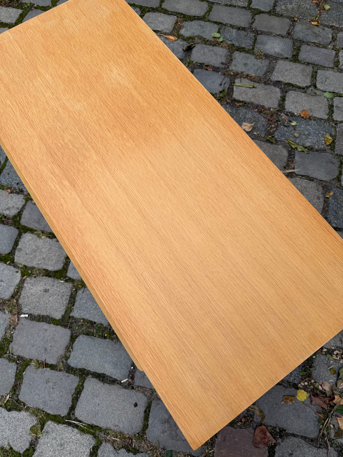 Kommode Eiche mit neuen Chromfüßen von WK Möbel