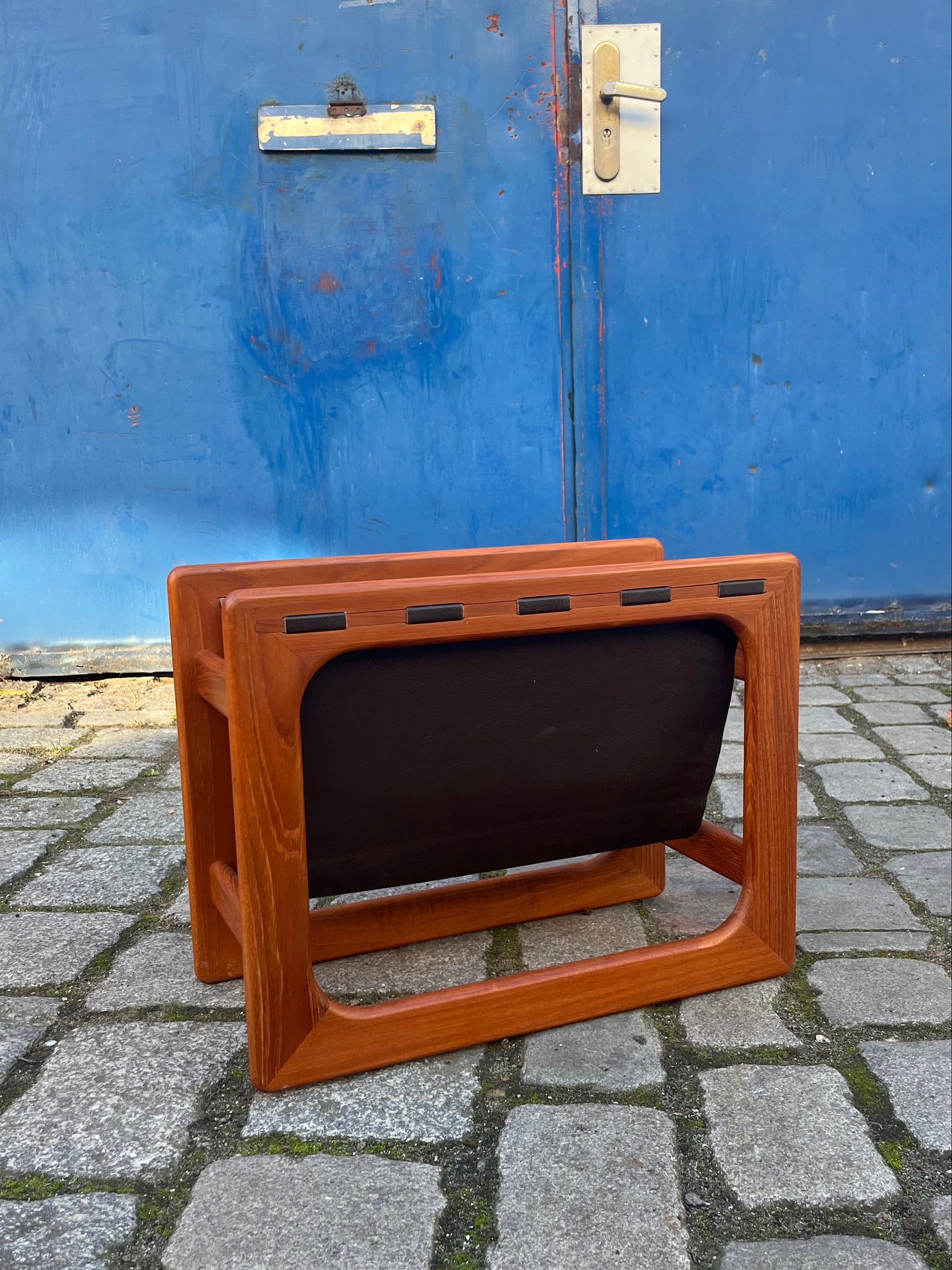 Zeitungsständer Teak Echtleder mit einem Fach von Aksel Kjersgaard für Salin Møbler