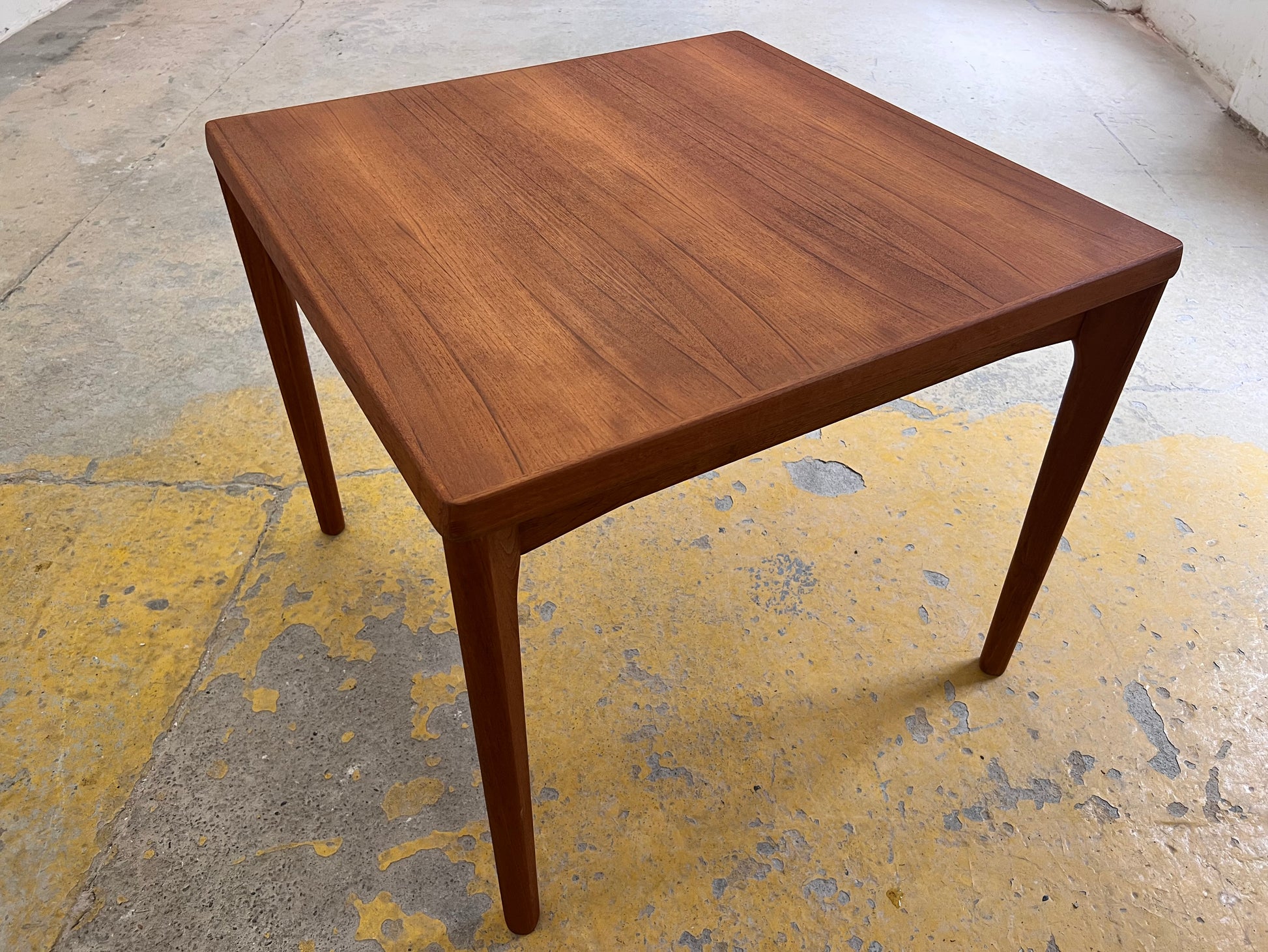 Ausziehbarer quadratischer Esstisch Teak von Vejle