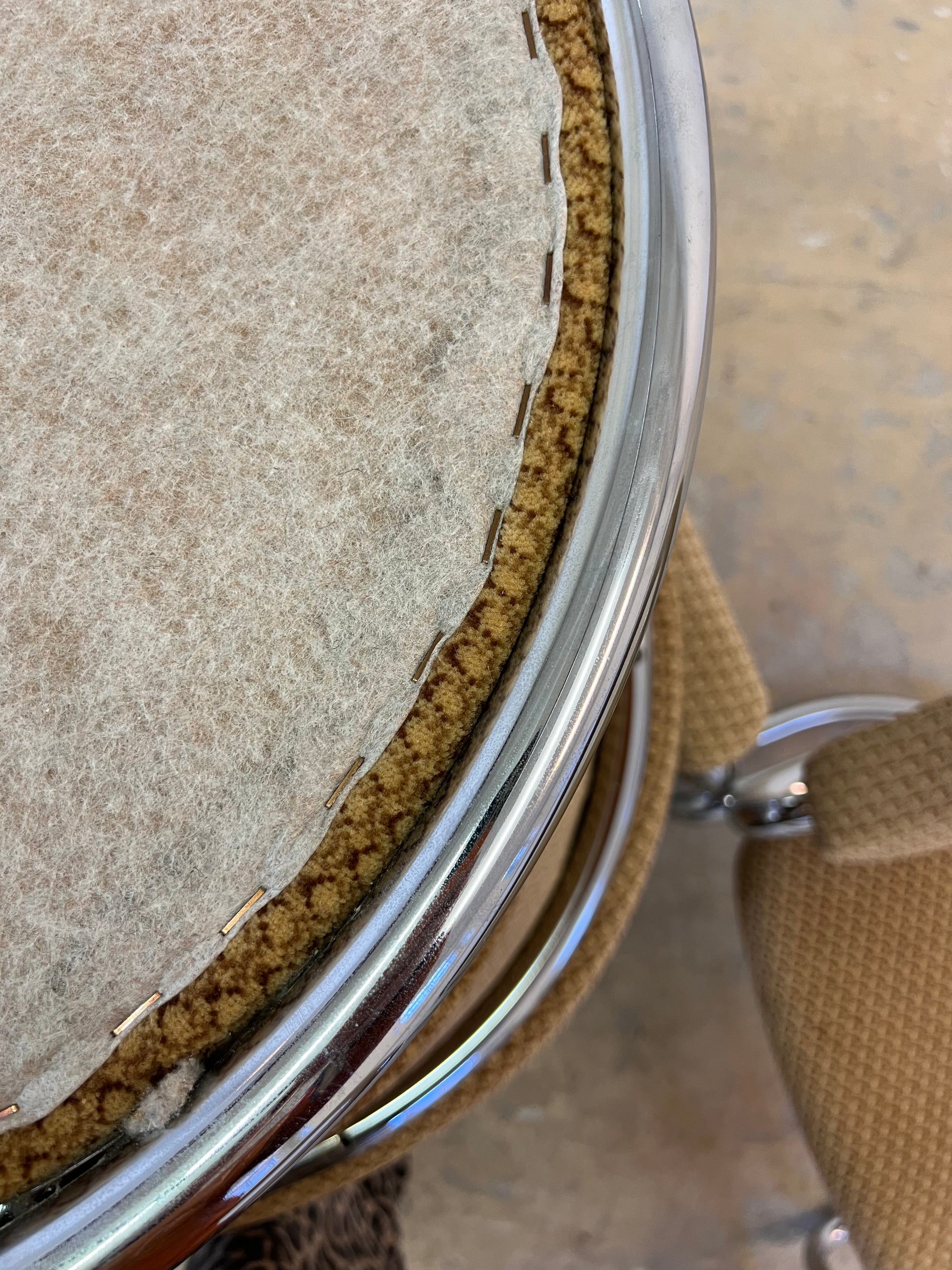 Freischwinger beige Chrom von Giotto Stoppino - Sehr guter Zustand