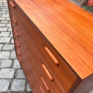 Breite Kommode Teak zugeschrieben Borge Mogensen