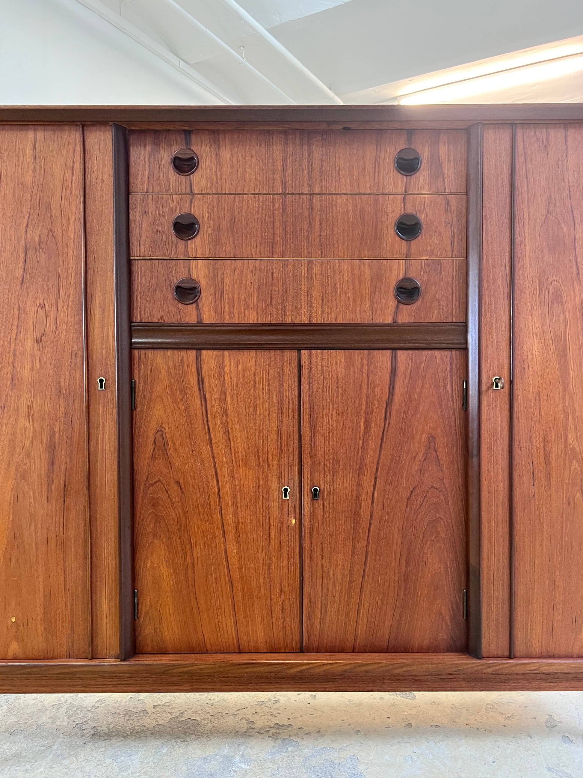 Highboard / Flurschrank Teak aus Dänemark