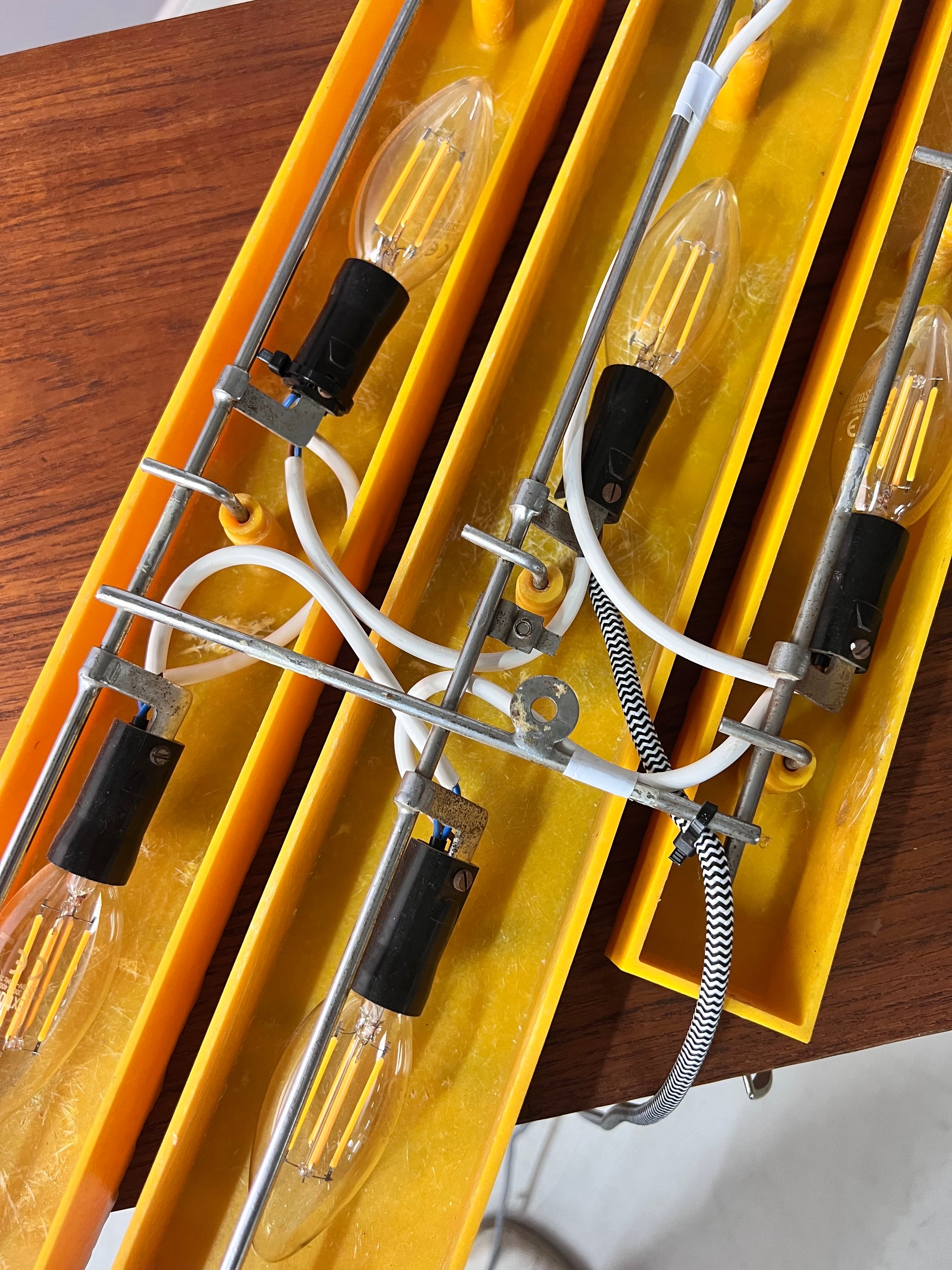 Wandlampe gelb von Uwe Mersch