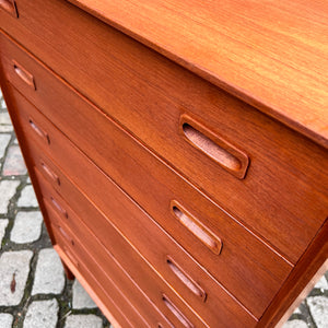 Kommode Teak mit 7 Schubladen aus Dänemark