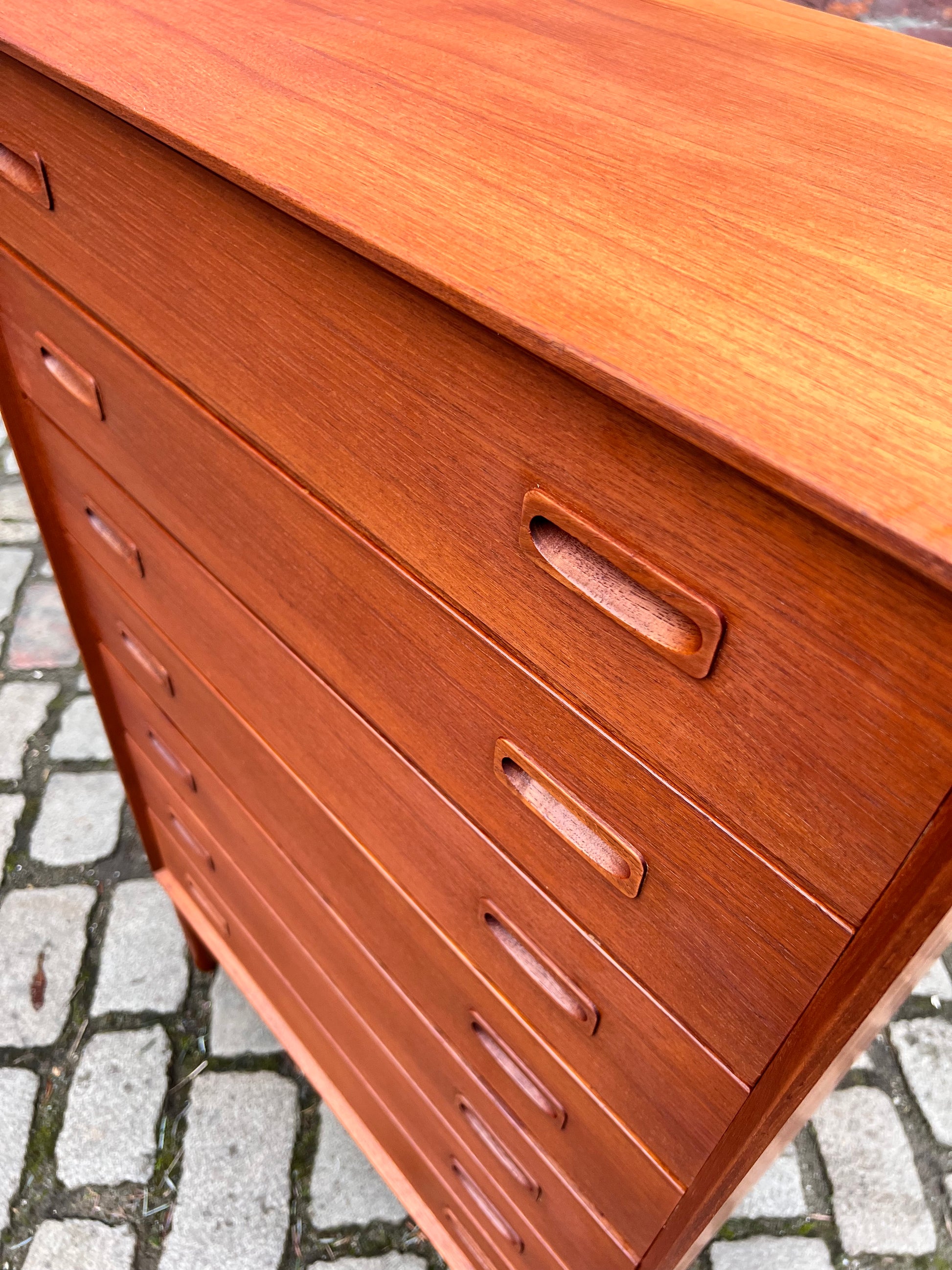 Kommode Teak mit 7 Schubladen aus Dänemark