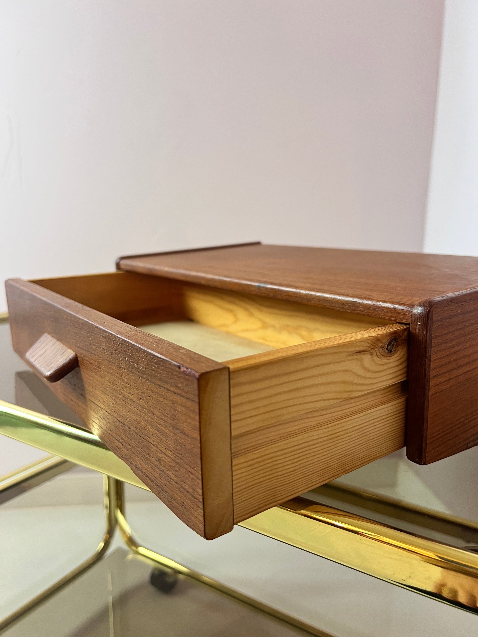 Wandregal Schublade Teak