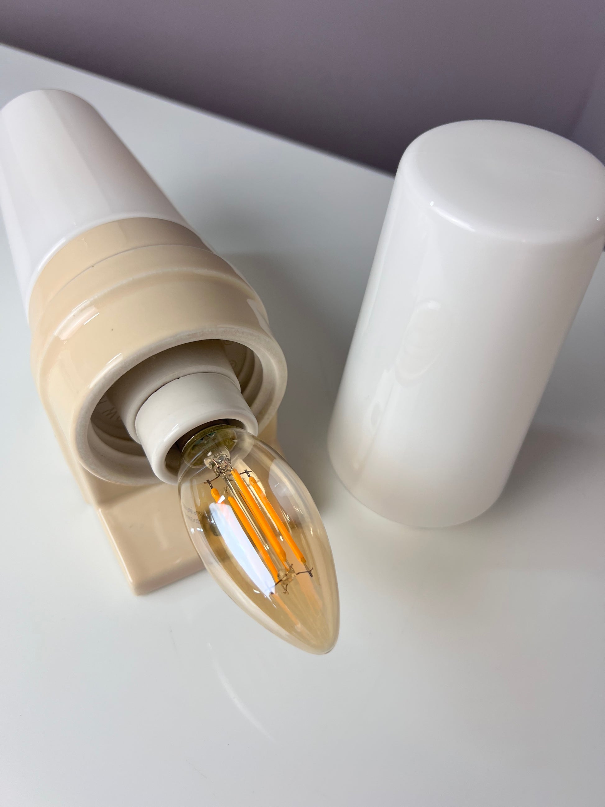 Wandlampe cremebeige von Sigvard Bernadotte für Ifö