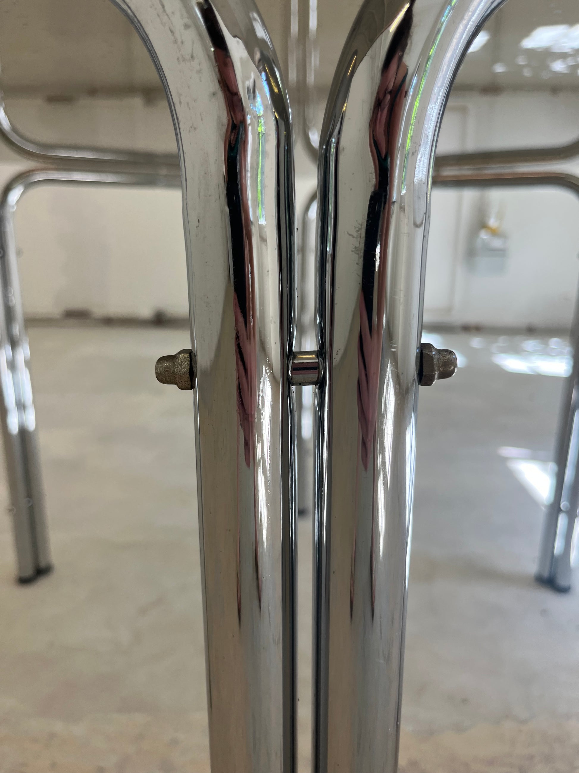 Hexagon Esstisch Rauchglas Chrom