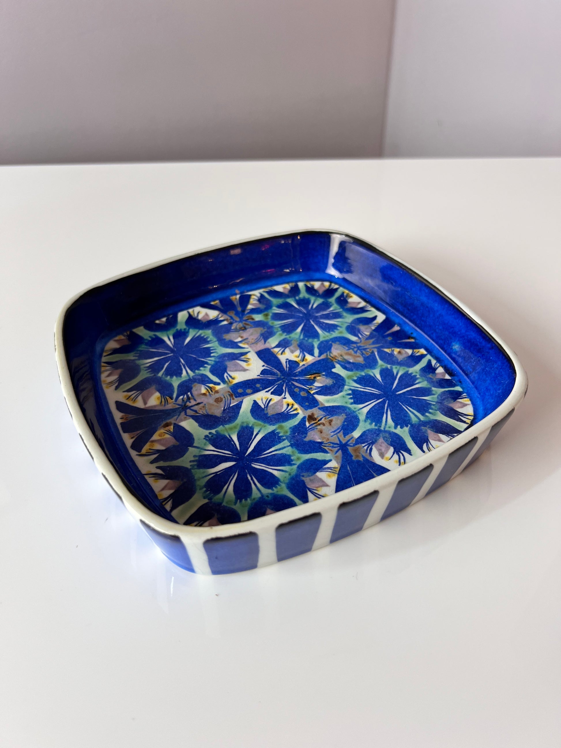 Schale blau Porzellan von Marianne Johnson für Royal Copenhagen