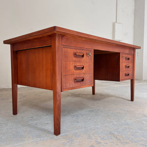 Freistehender Schreibtisch Teak aus Dänemark Sigh & Søns Møbler