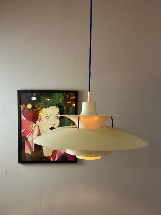 Lamellenlampe PH5 weiß von Poul Henningsen für Louis Poulsen