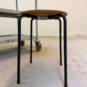 Dot Hocker schwarz Teak von Arne Jacobsen für Fritz Hansen