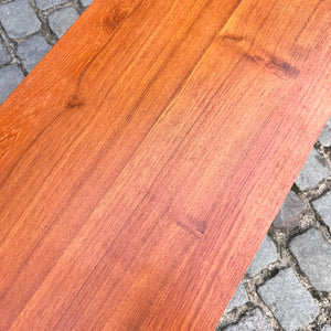 Kleine Kommode mit Muschelgriffen & Schloss aus Dänemark